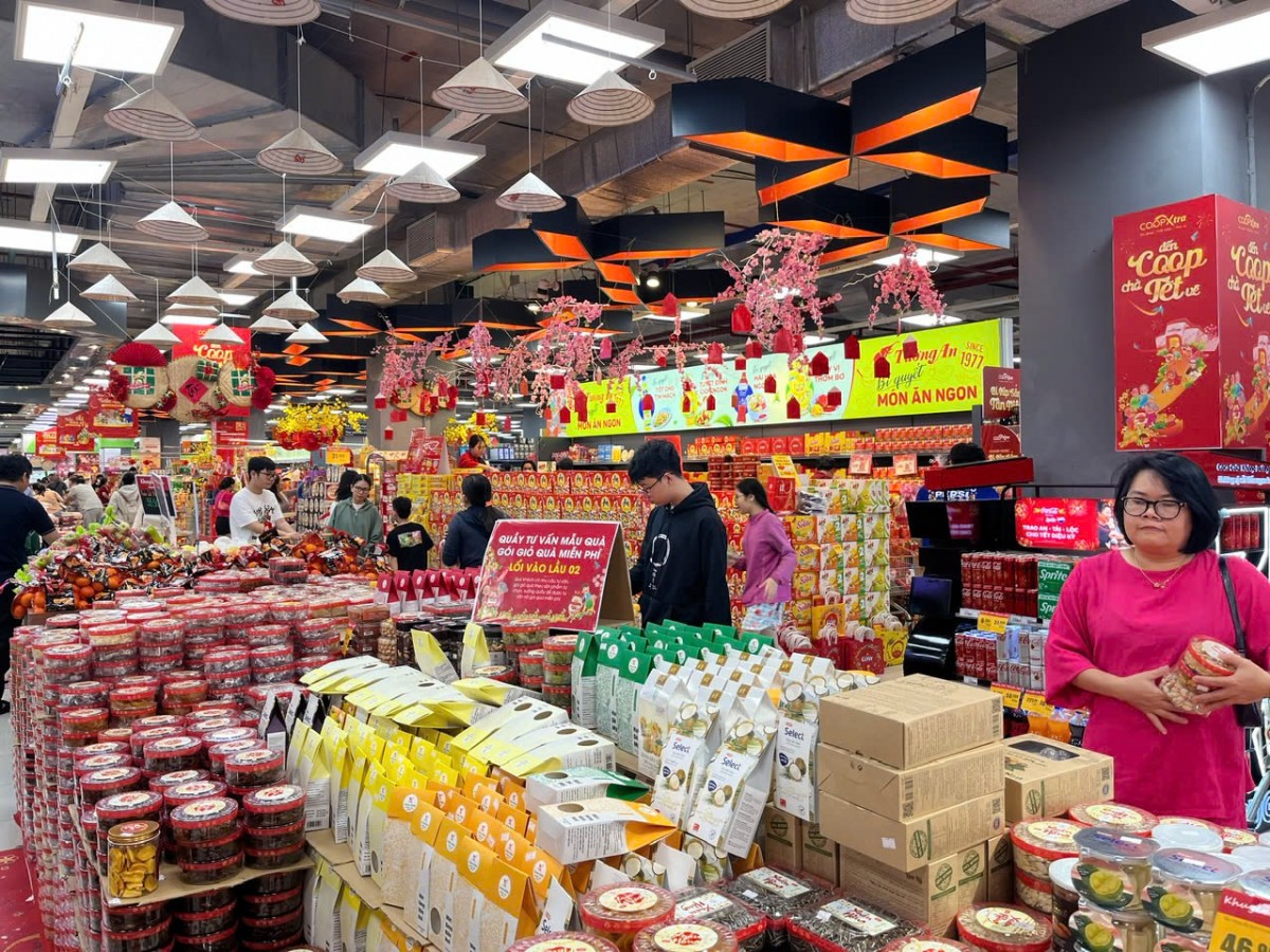 According to HUBA's report, 50% of businesses in Ho Chi Minh City are facing difficulties due to declining consumer demand. (Photo: VGP)