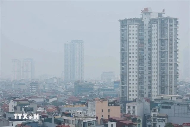 Air pollution seen in Hanoi recently. (Photo: VNA)
