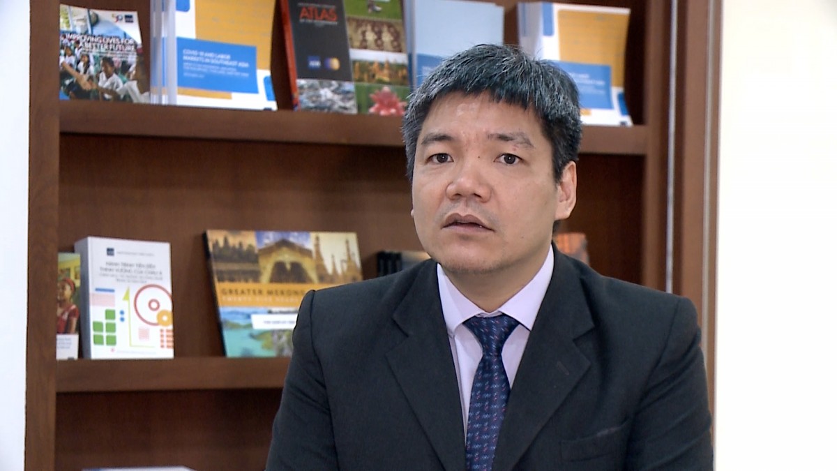 Nguyen Ba Hung, Chief Economist of Asian Development Bank (Photo: media.chinhphu.vn)