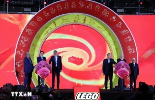 LEGO opens 1.3 billion USD green factory in Binh Duong