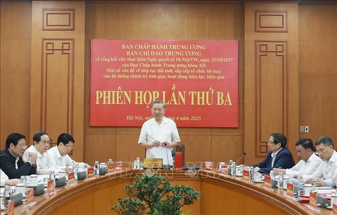 Party General Secretary To Lam speaks at the third meeting of the Central Steering Committee for summarising the implementation of Resolution No. 18-NQ/TW of the 12th Party Central Committee. (Photo: VNA)