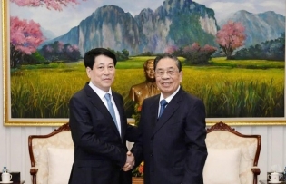 Vietnam-Laos relations vital to revolutionary cause in each country: State leader