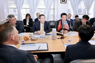 MoIT leader meets with Exxon Mobil executives