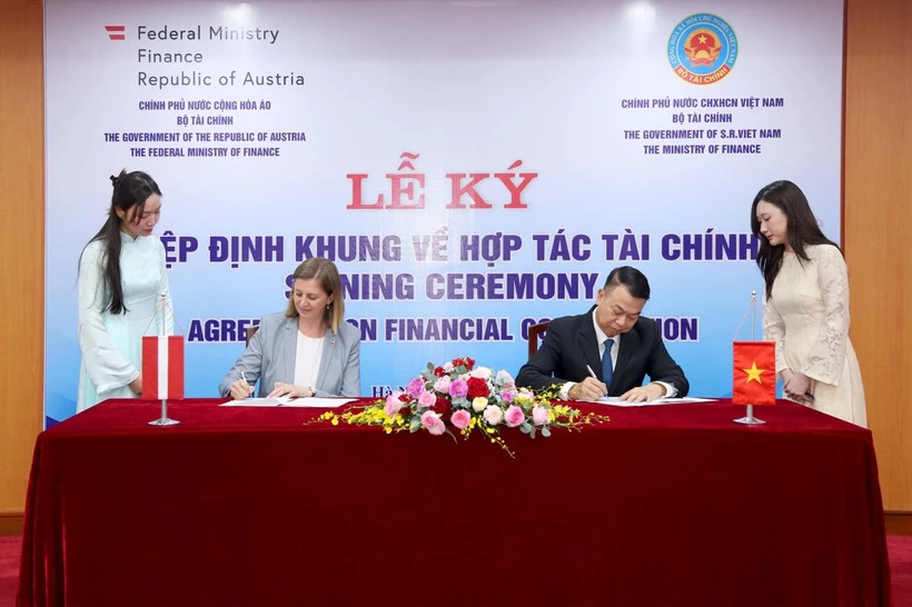 Viet Nam, Austria sign €150 million financial cooperation agreement- Ảnh 1.