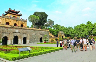 Hanoi tourism meets recovery targets