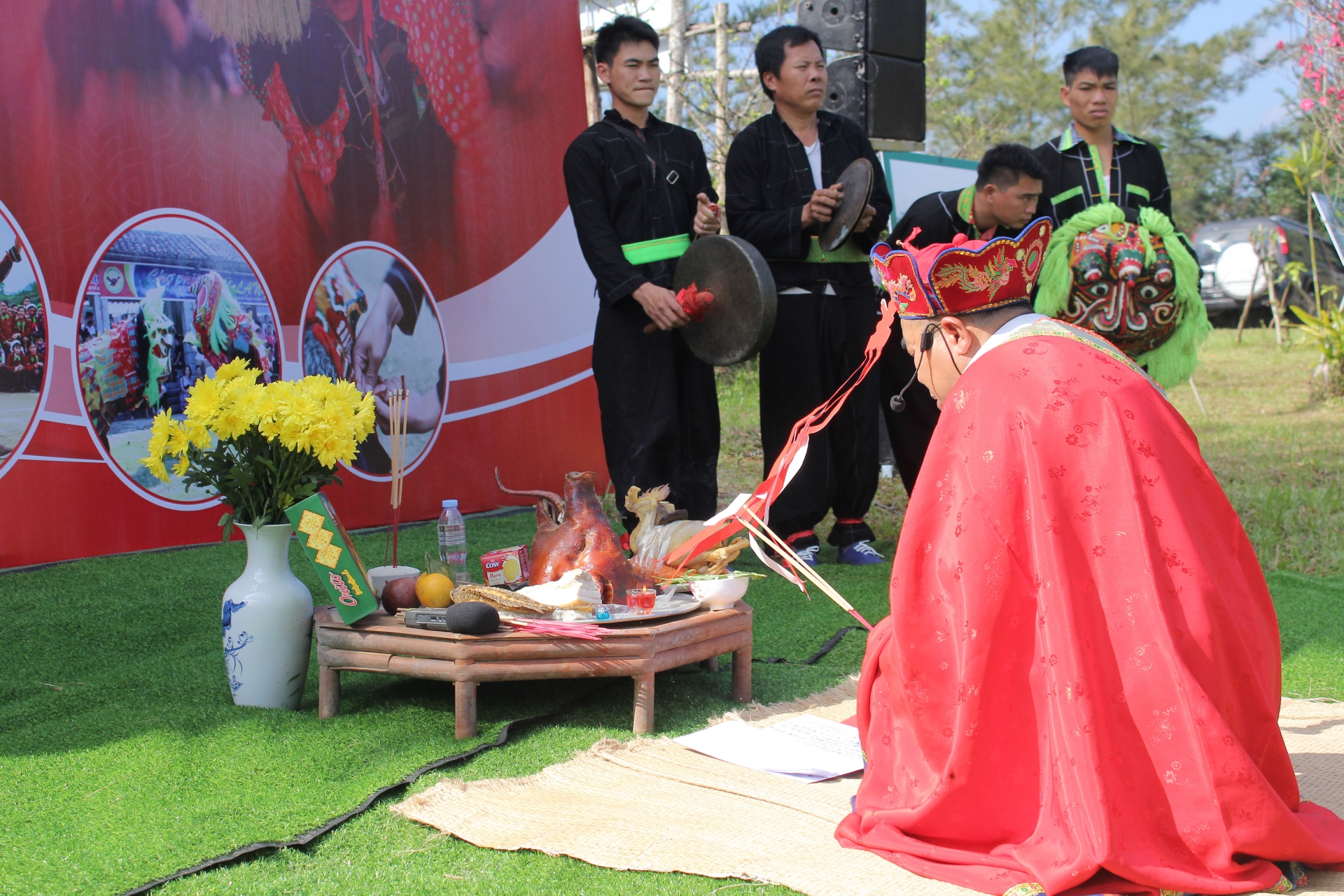 lion cat dance of lang son provinces tay and nung people