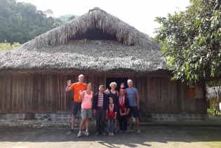 Red Dao villagers offer homestays, stunning views in Ha Giang Province
