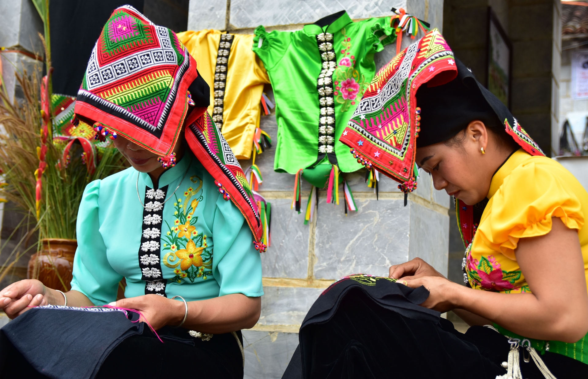 Brocade, the pride of Thai people brocade the pride of thai people