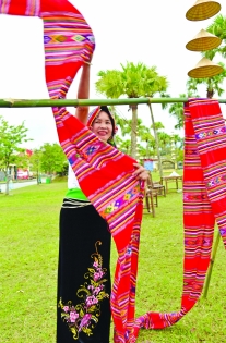 Brocade, the pride of Thai people