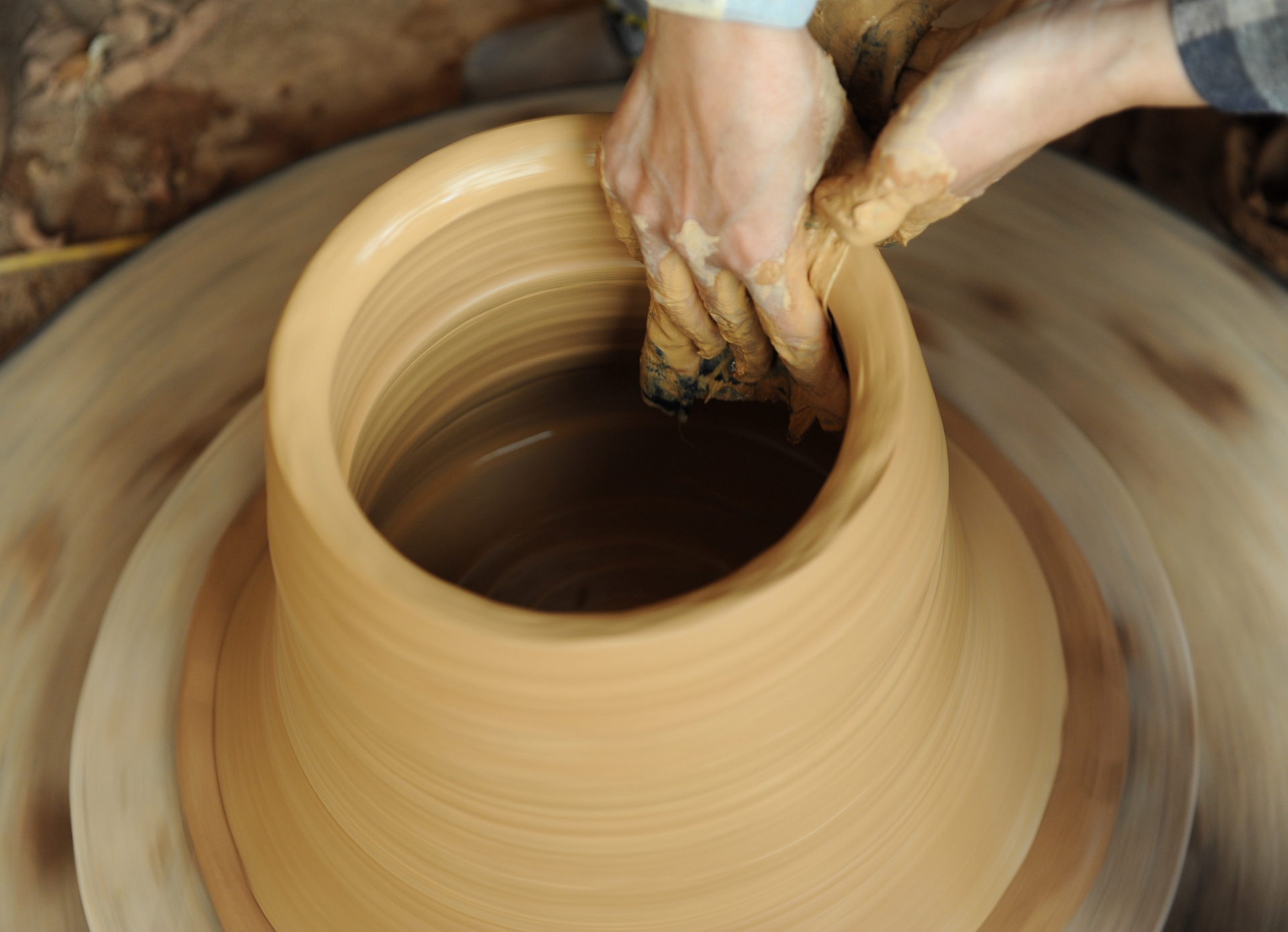 phu lang pottery village