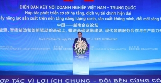 Prime Minister attends Viet Nam–China Business Connectivity Forum in Tianjin