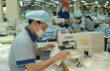 Garment-textile sector urged to shift focus to domestic market