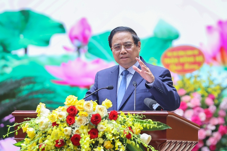 Prime Minister urges promotion of green transportation to reduce pollution