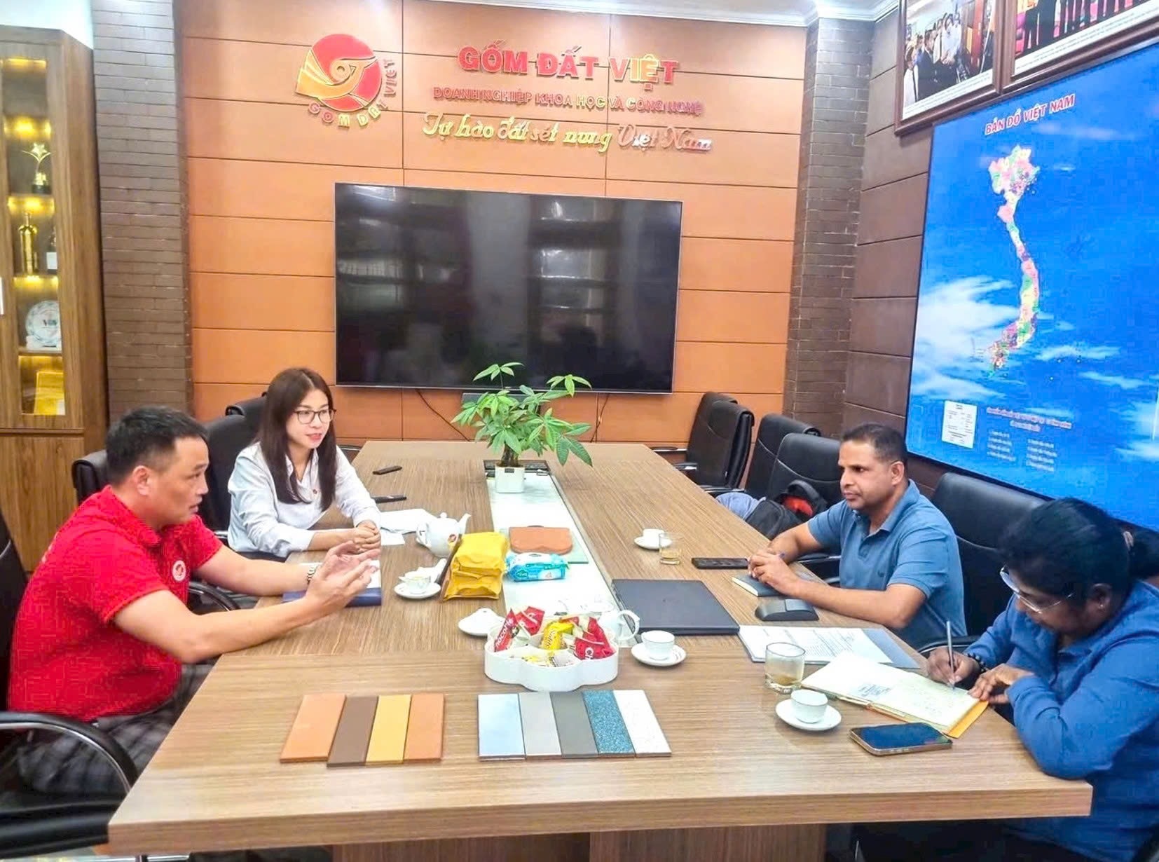 Quang Ninh pushes bold reforms, empowers private sector with Resolution 68