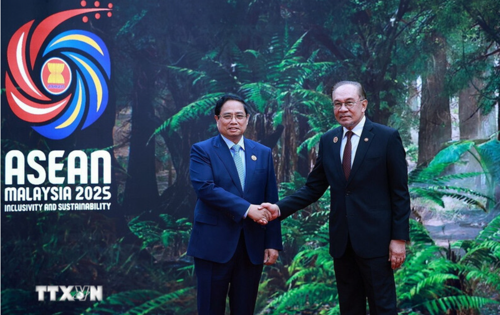 Prime Minister begins activities at the 47th ASEAN Summit in Kuala Lumpur