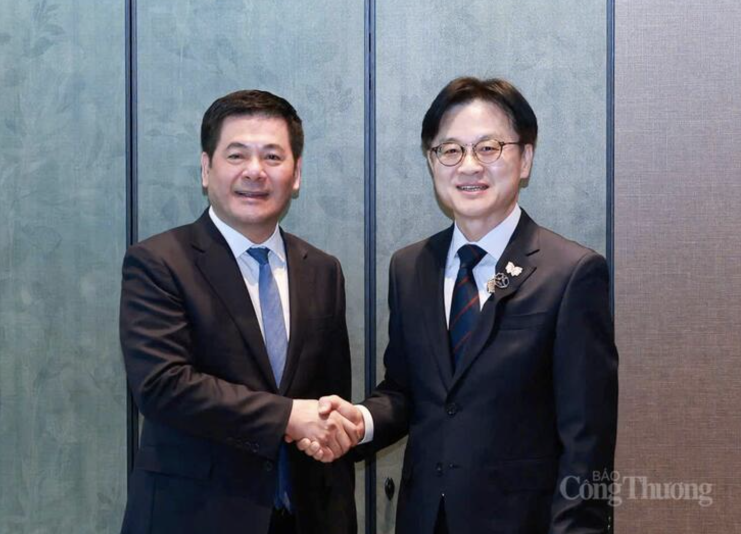 Moit leaders meets with Korean Minister of Trade, Industry and Energy