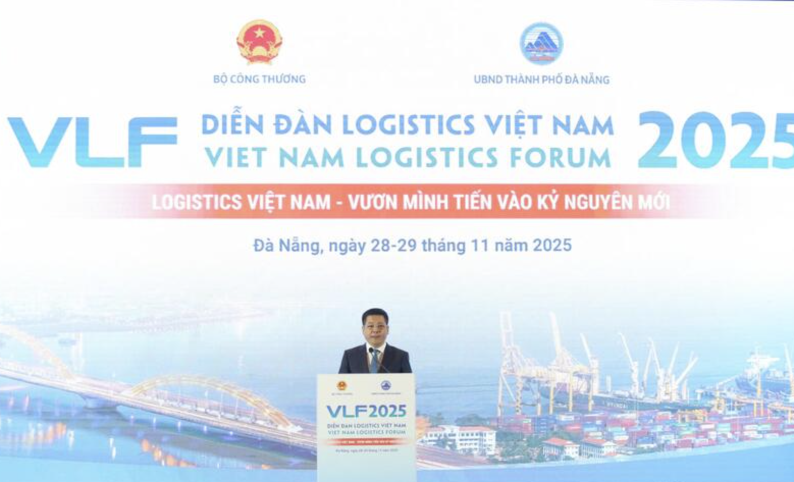  Vietnam charts new course to become regional logistics powerhouse