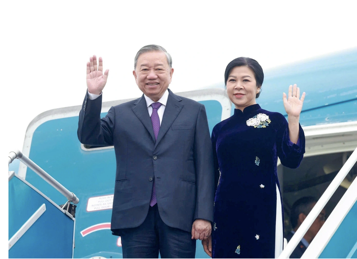 Party General Secretary To Lam and his spouse depart for a State visit to Laos