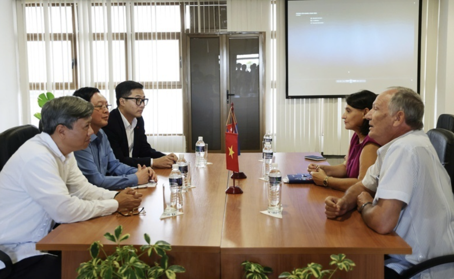 Vietnamese enterprises bolster development of Mariel Special Zone in Cuba