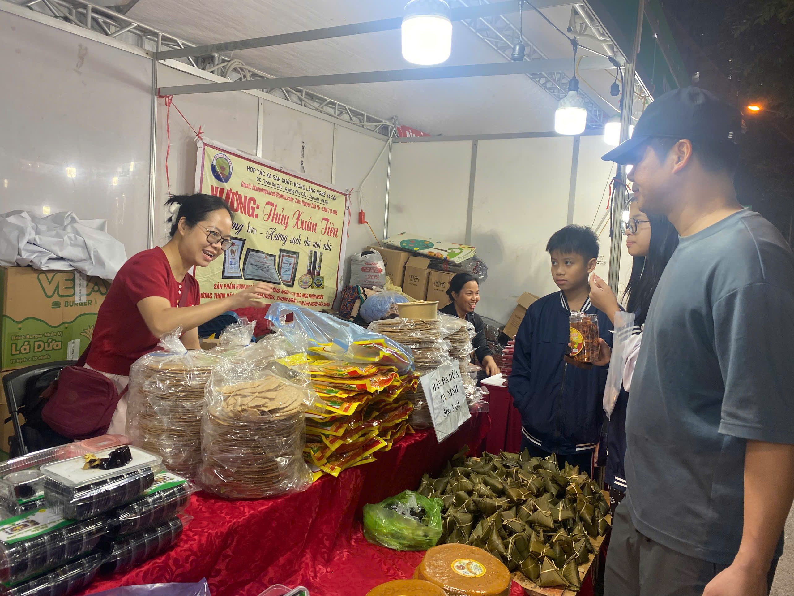 Domestic consumption fuels growth, driving the economy in late 2025