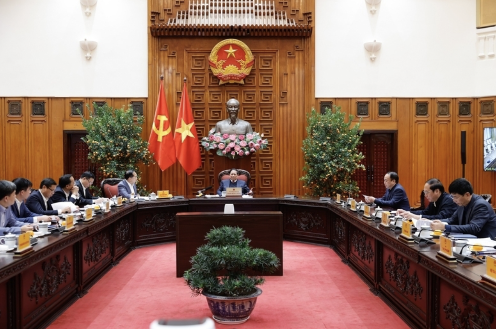 Prime Minister directs accelerated implementation of nuclear power projects