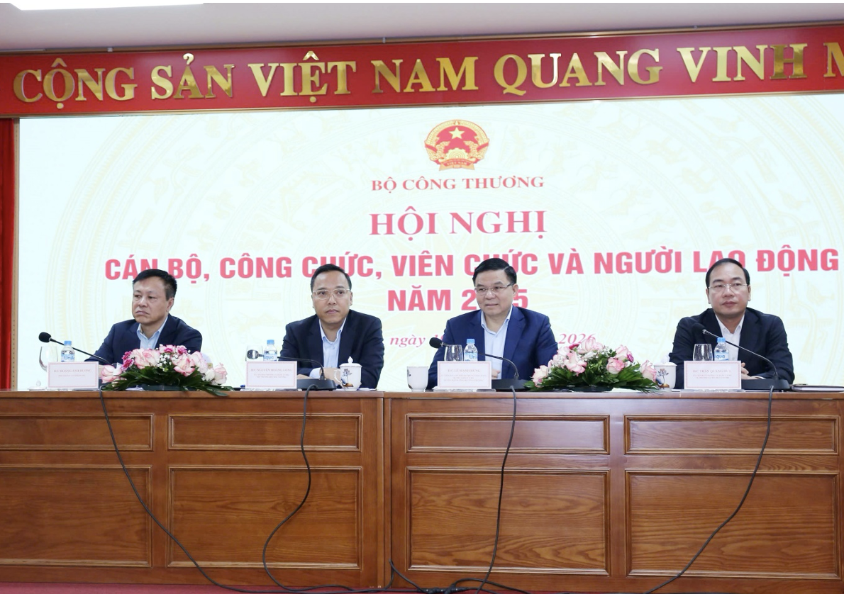 Delegates attend Ministry of Industry and Trade 2025 conference