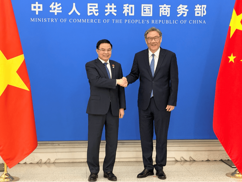 Vietnam, China deepen trade ties, push toward USD 500 billion target