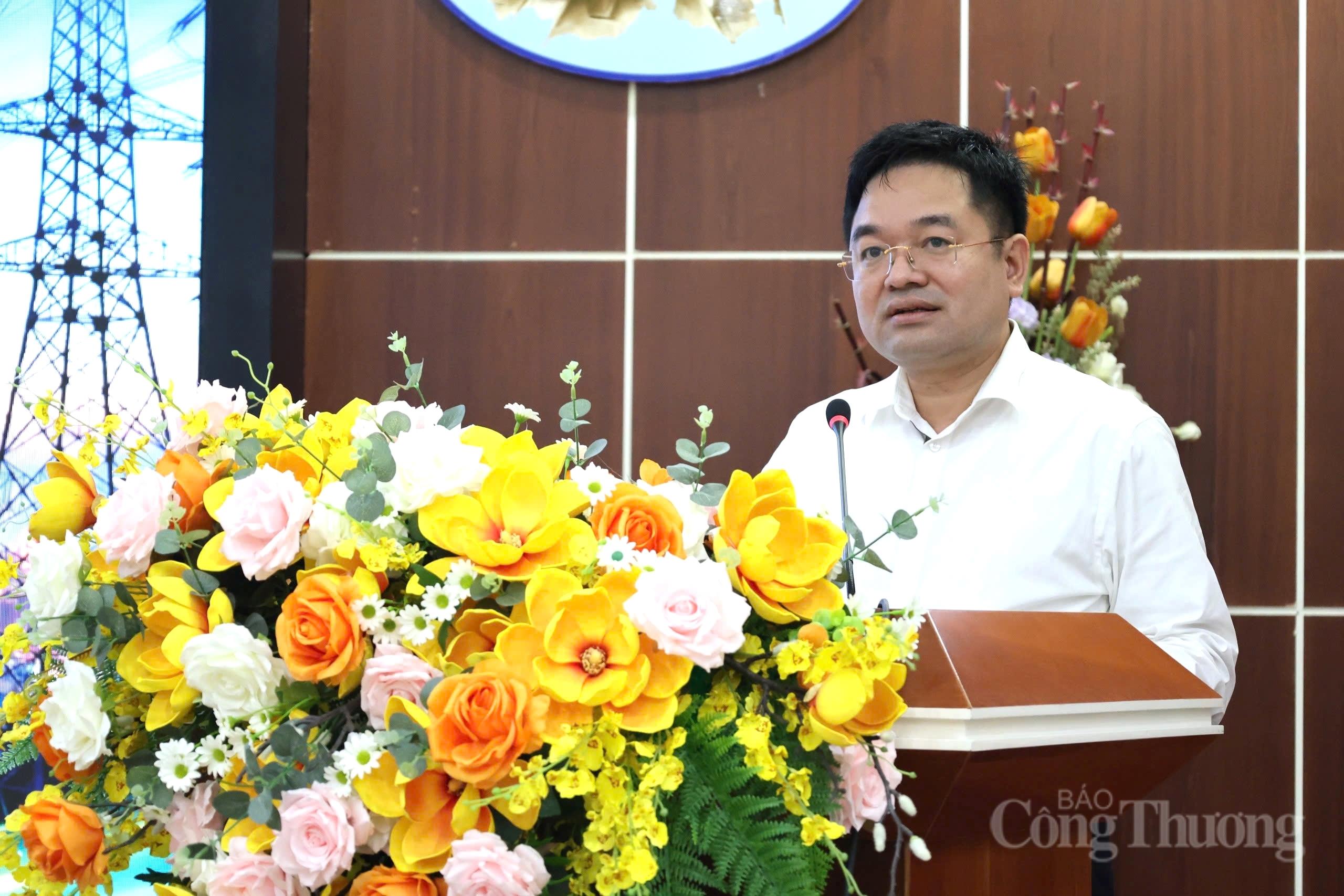 Editor-in-Chief of the Newspaper of Industry and Trade: Time to unlock solar 