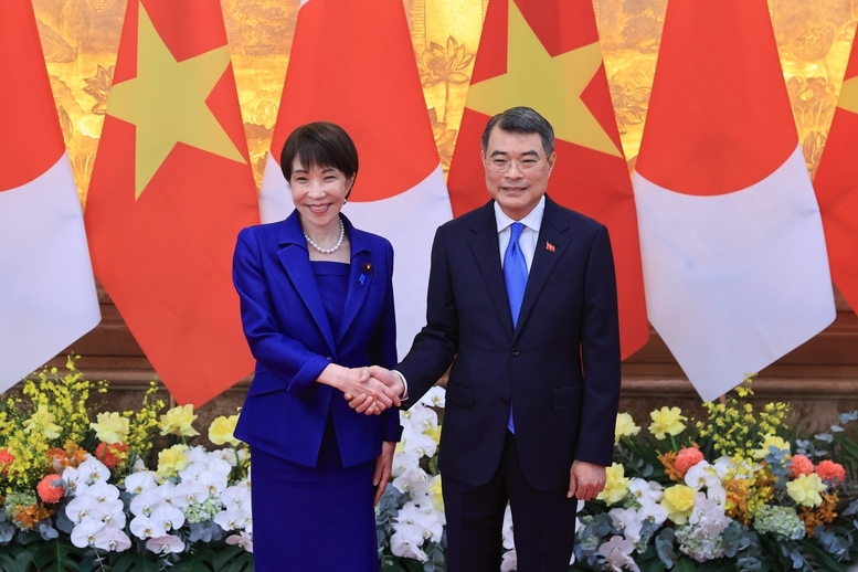 Prime Minister Le Minh Hung holds talks with Japanese Prime Minister 