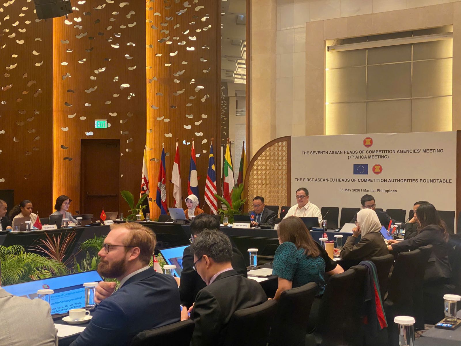 Vietnam strengthens regional competition cooperation with ASEAN and EU