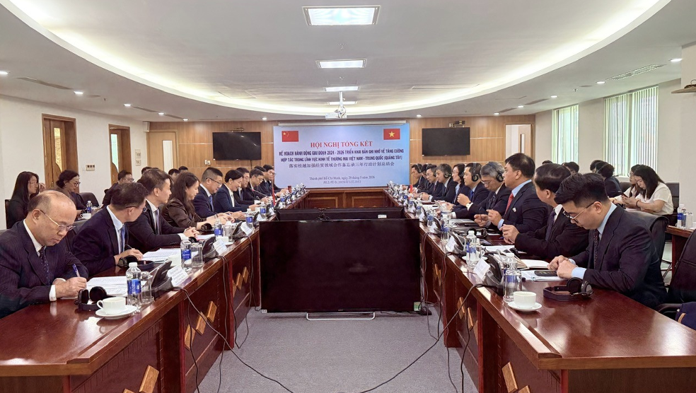 Strengthening Vietnam - China economic and trade cooperation