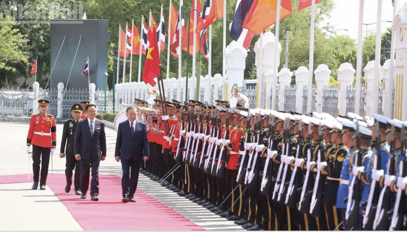 Dr. Nguyen Si Dung: Vietnam proactively repositions its role in the emerging regional order