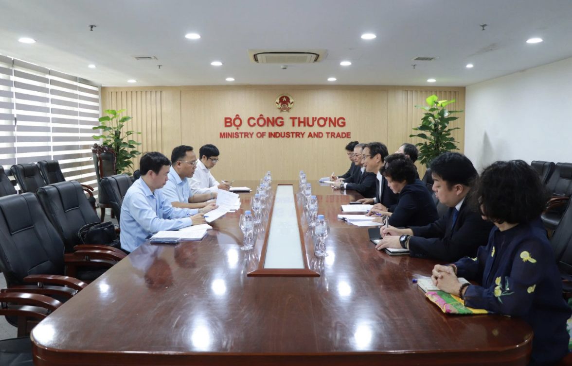 Vietnam seeks closer energy cooperation with Japan's Idemitsu