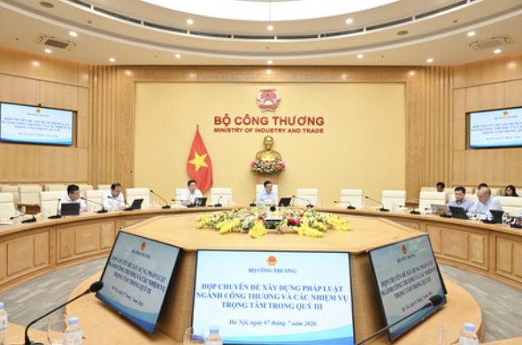 Ministry of Industry and Trade steps up legal reforms to support growth