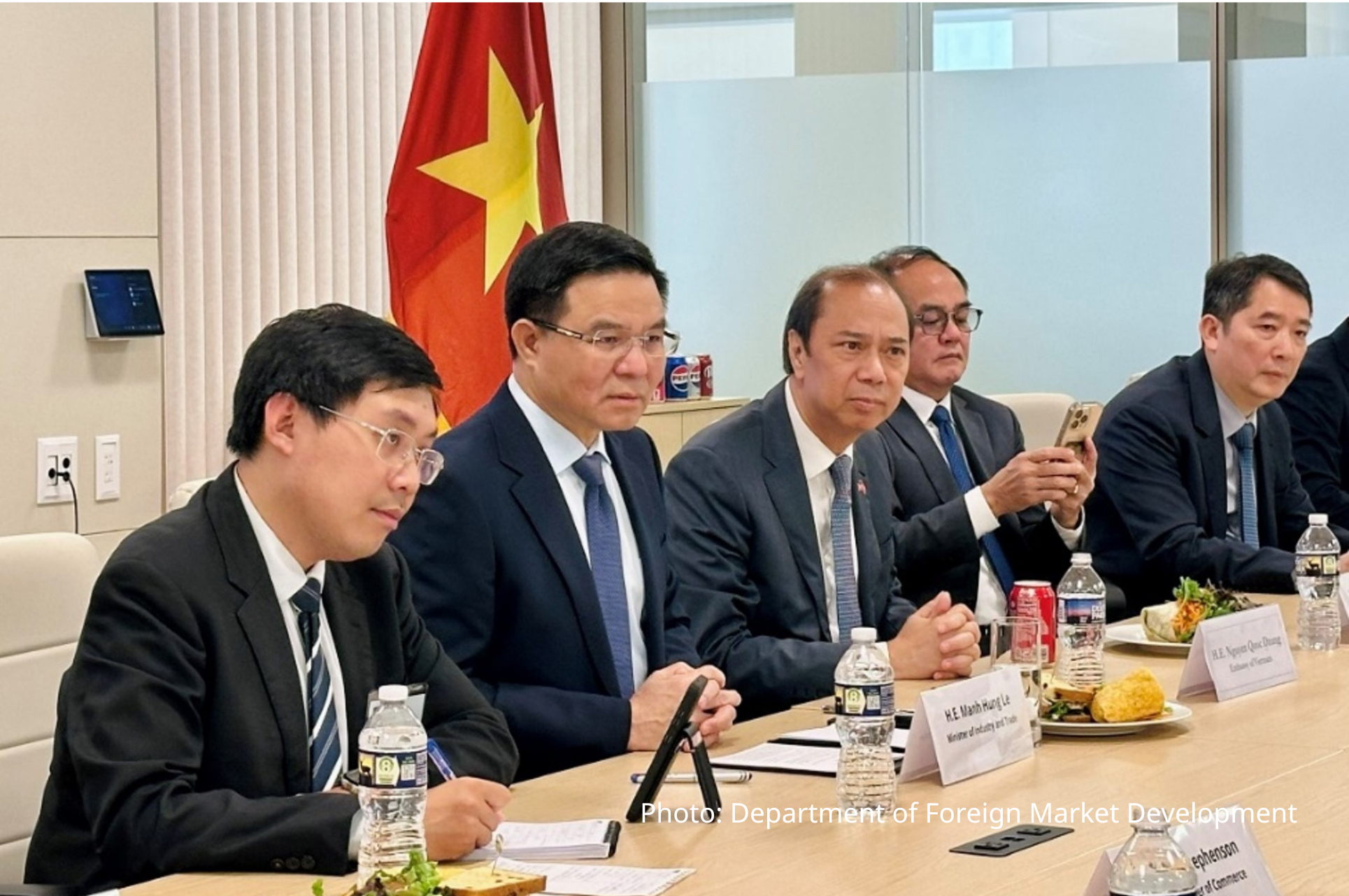 MoIT leader holds talks with US businesses