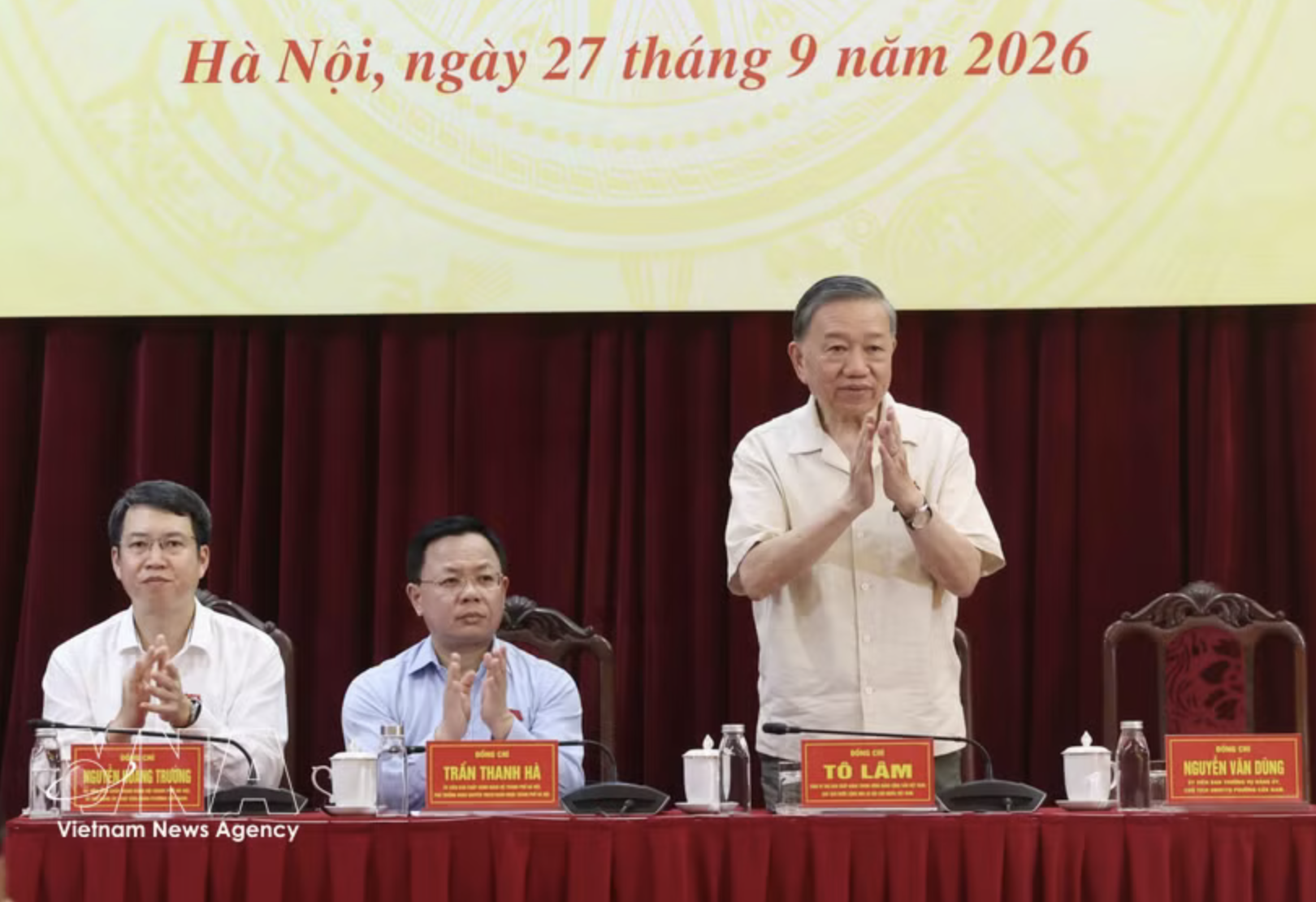 Top leader requests Hanoi to develop rapidly, ensure quality, identity and better livability