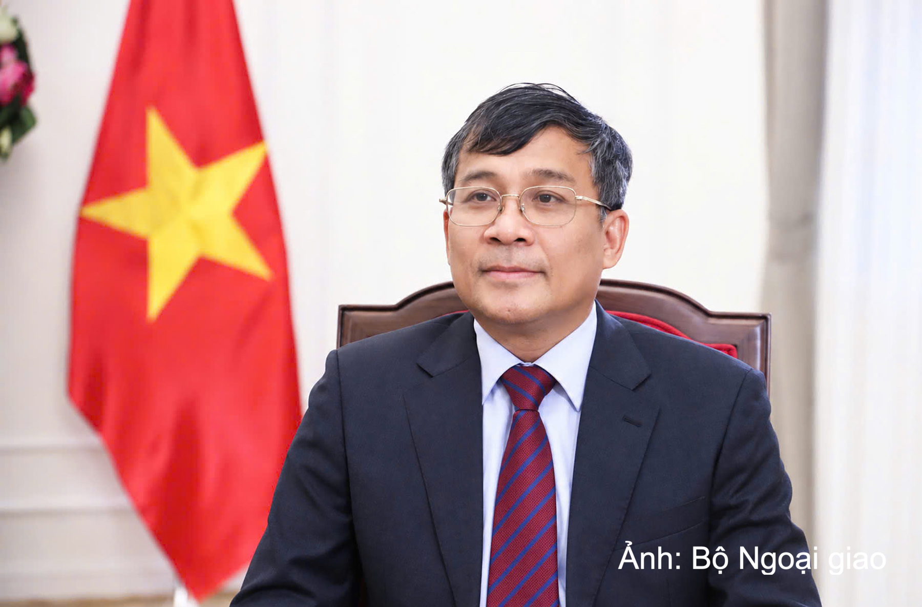 Viet Nam-China relations to be further strengthened and developed