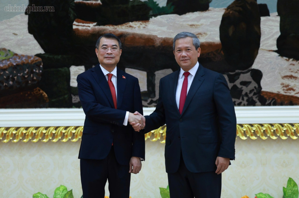 Prime Minister holds talks with Cambodian counterpart Hun Manet in Phnom Penh
