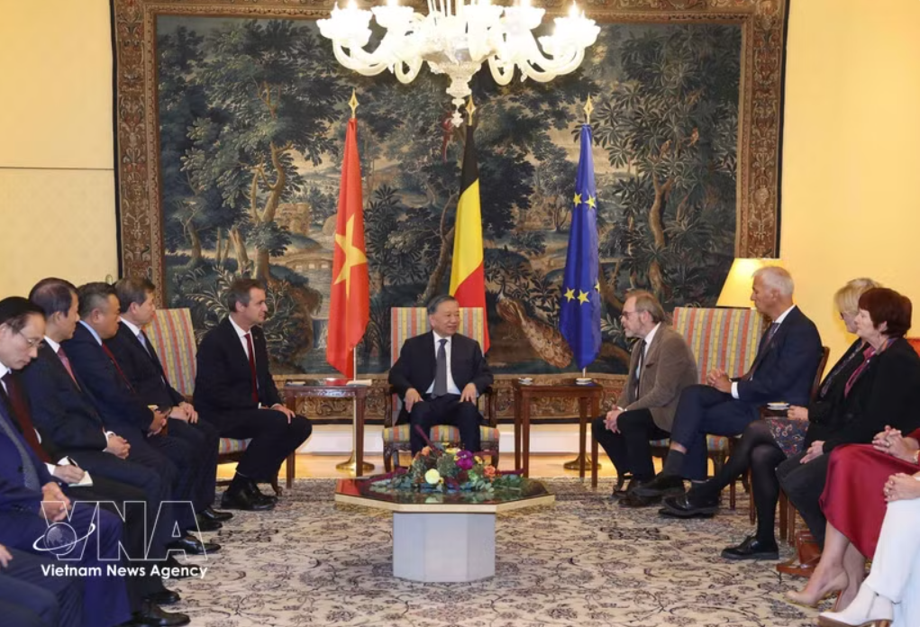 Top Vietnamese leader meets with Belgian Senate Speaker, House President
